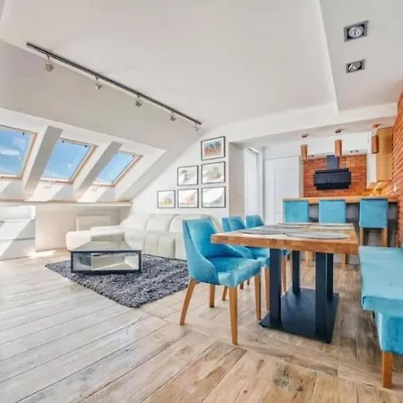 Close-central - One Bedroom With Balcony - Center - Sb12 Gdansk