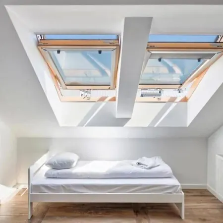 Close-central - One Bedroom With Balcony - Center - Sb12 Apartamento *