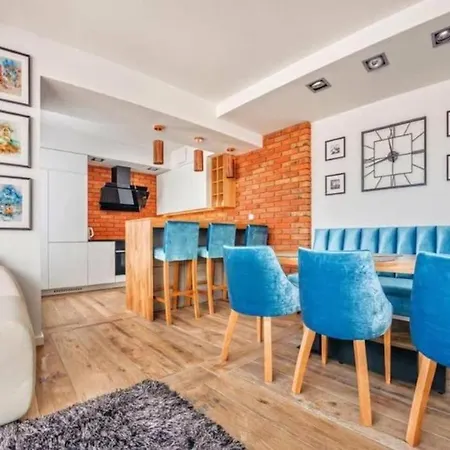 Apartamento Close-central - One Bedroom With Balcony - Center - Sb12 *